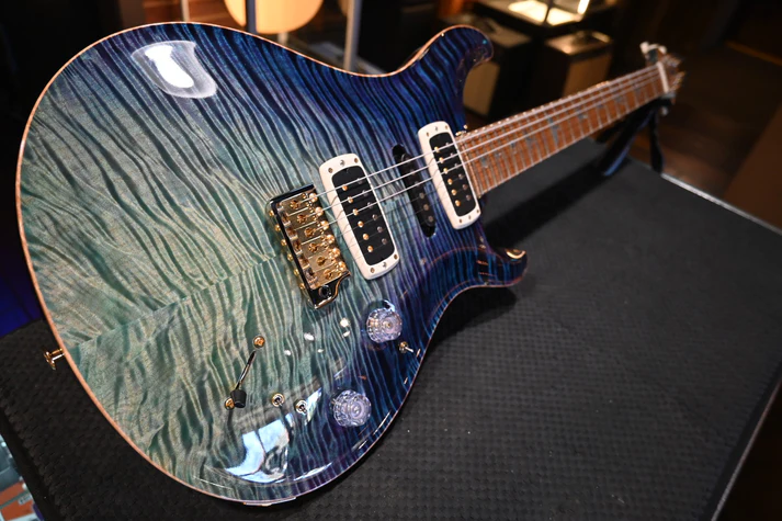 Prs guitars.
